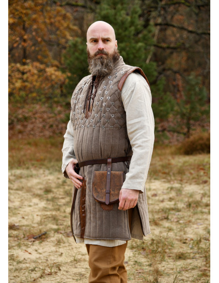 Gambesão medieval sem mangas...