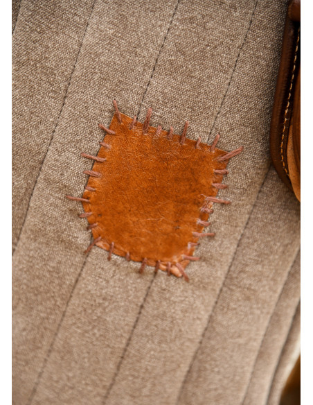 Gambesão medieval sem mangas...