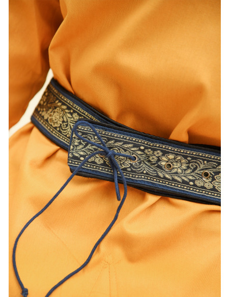 Cinturão medieval decorado em Y, cor...