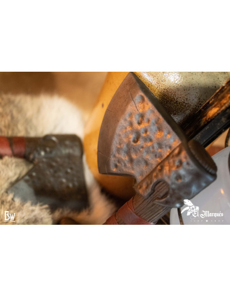 Machado arremessável Savage para LARP