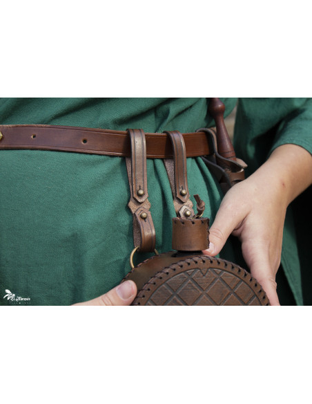 Cantil Explorer medieval em couro