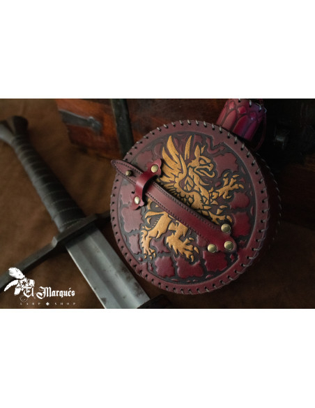 Cantil Explorer medieval em couro