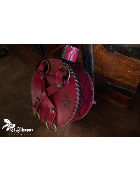 Cantil Explorer medieval em couro