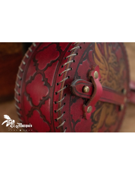 Cantil Explorer medieval em couro