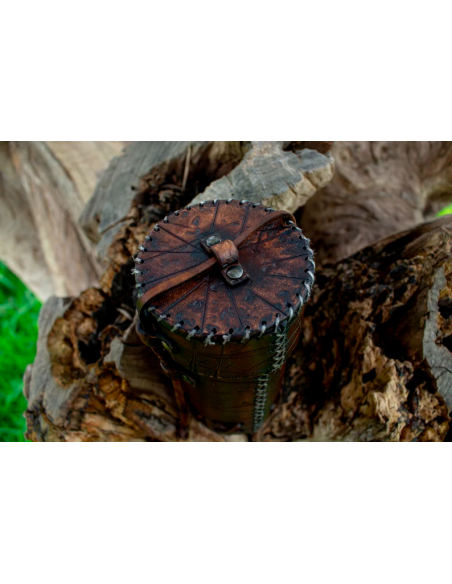 Portalatas medieval envelhecido