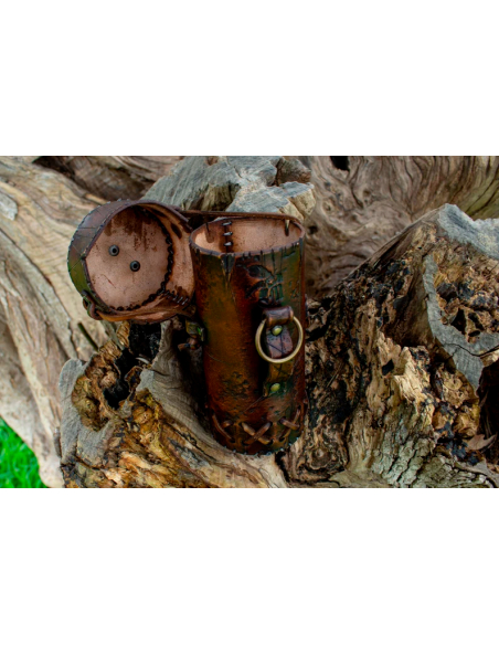 Portalatas medieval envelhecido