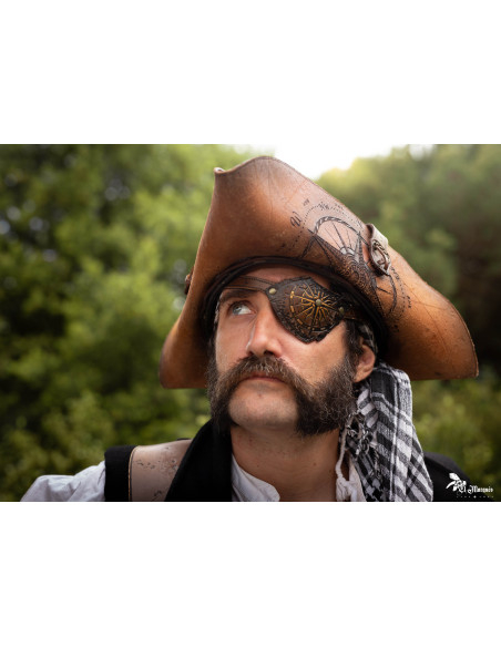 Pirataria em couro marrom