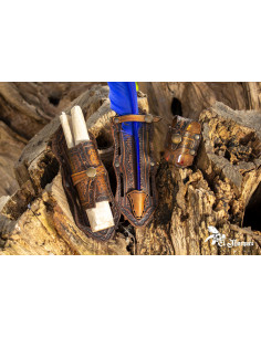 Conjunto de caligrafia medieval. Porta-pergaminhos,...