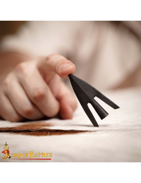 Ponta de flecha medieval, cauda de...