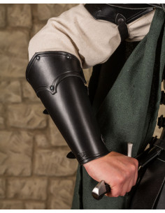 Brazaletes Lilith fantasia em couro preto 2