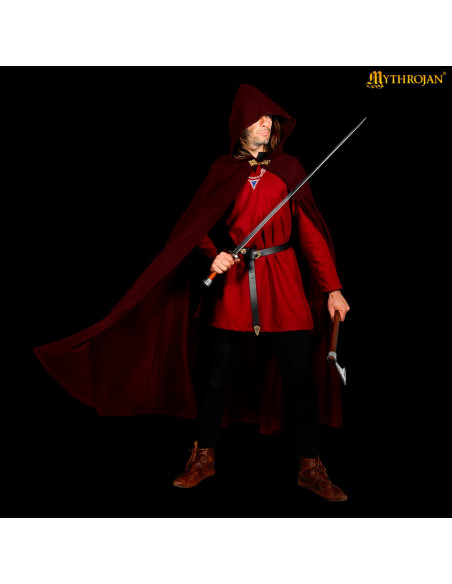 Capa medieval em lã com capuz e fecho