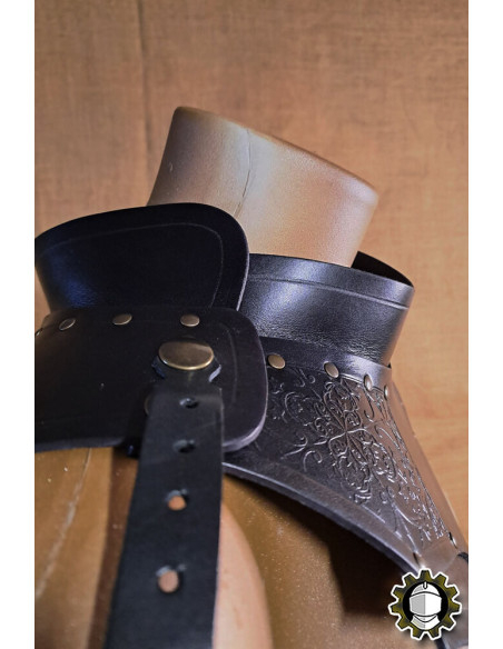 Gorjal medieval de couro modelo...