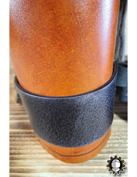 Brazaletes medievais de couro modelo...