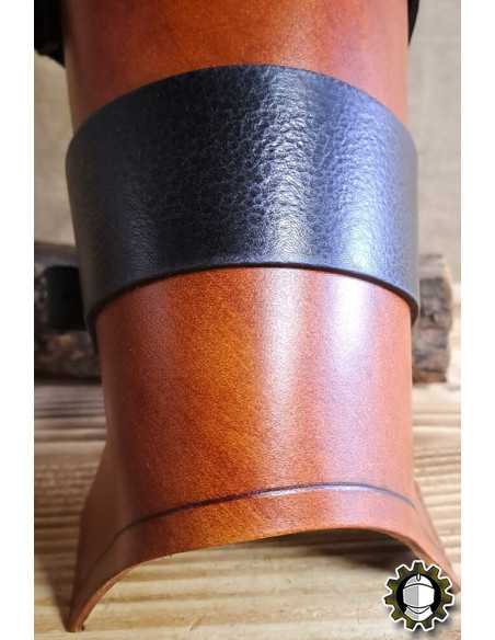 Grebas medievais em couro modelo...