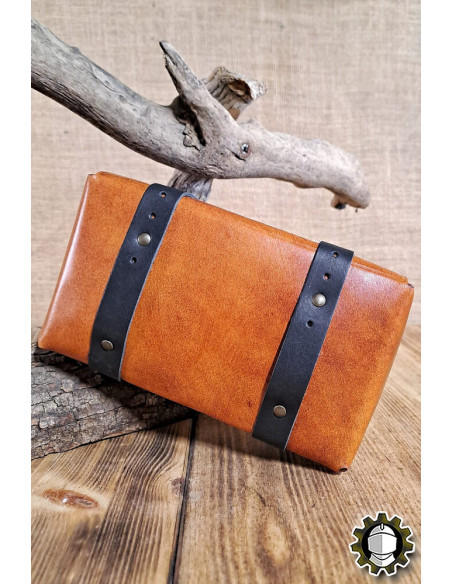 Bolso medieval de couro modelo...