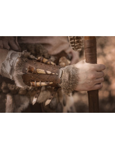 Brazaletes bárbaros modelo Berseker, marrom