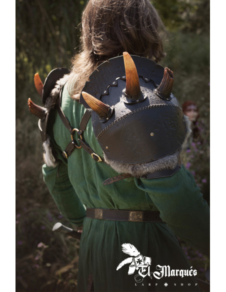 Hombrera grande de couro modelo Berseker