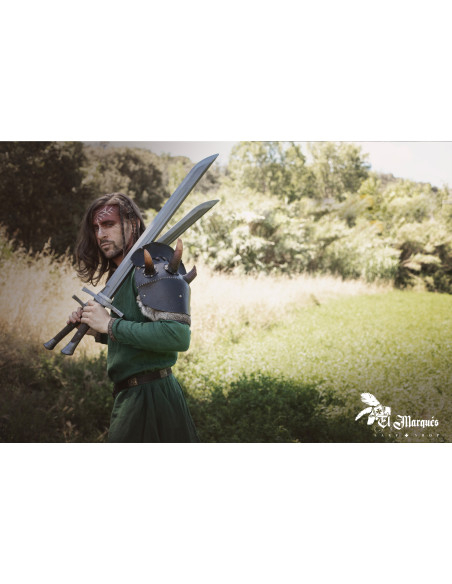 Hombrera grande de couro modelo Berseker