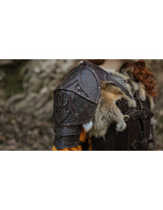 Hombrera nórdica em couro modelo Baldur