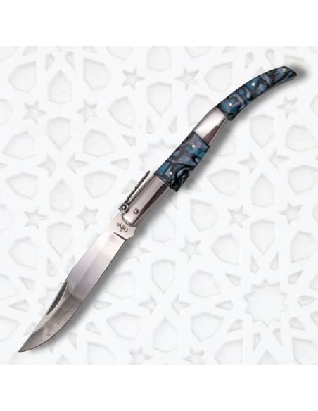 Navaja de carraca da Terceira Série...