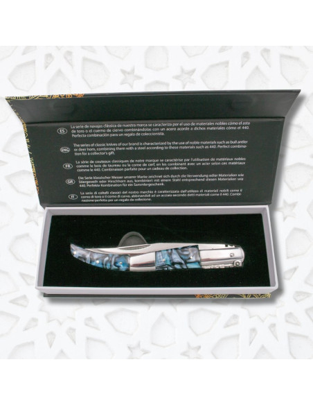 Navaja de carraca da Terceira Série...