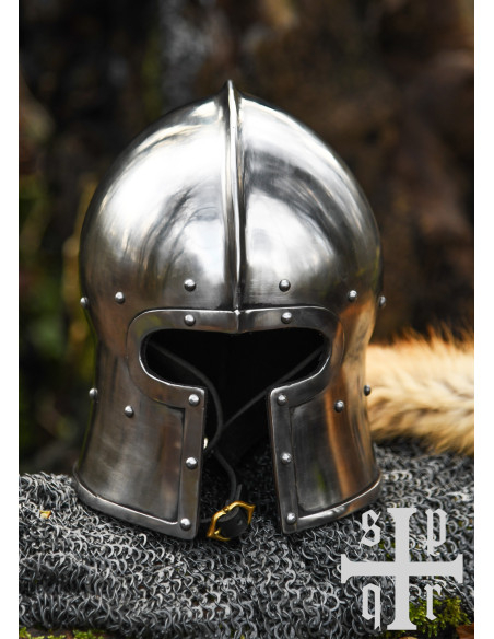 Barbuta medieval abertura em T, 2 mm.