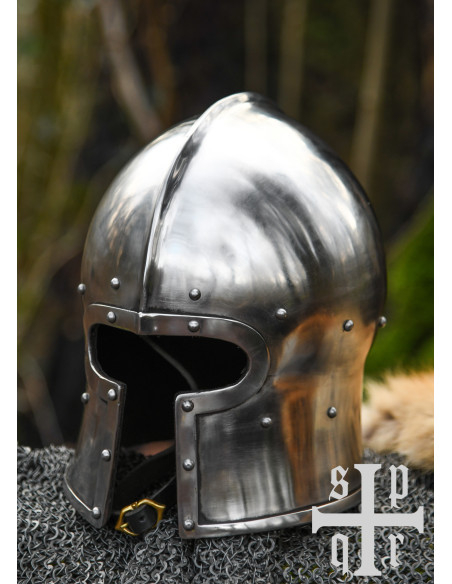 Barbuta medieval abertura em T, 2 mm.