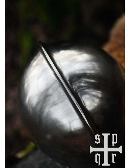 Barbuta medieval abertura em T, 2 mm.