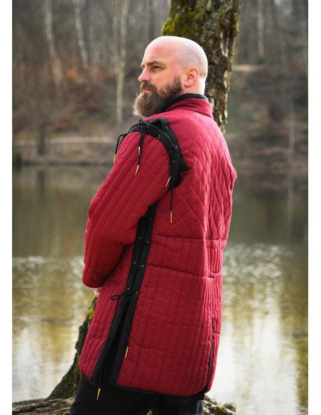 Gambesão medieval vermelho-preto,...