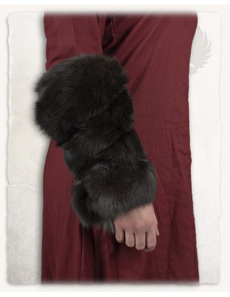 Brazaletes vikings de pele de coelho...