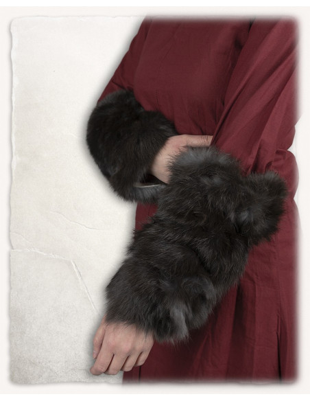 Brazaletes vikings de pele de coelho...