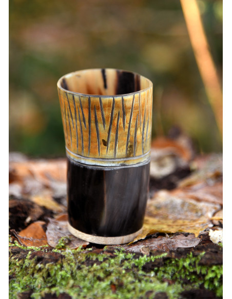 Copo medieval em chifre e madeira (11...