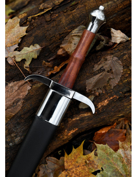 Adaga medieval com bainha (57,5 cm.)