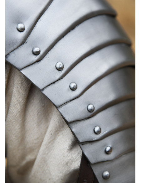 Omoplatas medievais em aço (1,2 mm.)