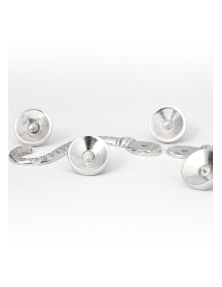 Ferragens e botões, Lorica Hamata...