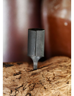 Suporte de vela medieval em aço