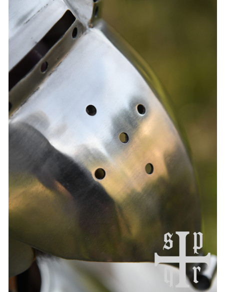 Bacinete Medieval com viseira e tampa...