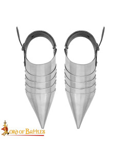 Sabatones medievais em aço Séculos XIV-XV