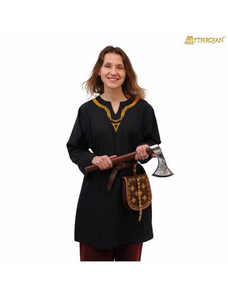 Túnica medieval de algodão com gola...