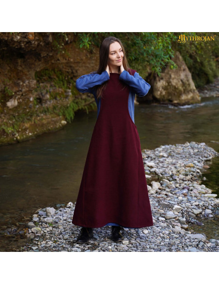 Sobrevesta medieval de lã, Séculos...