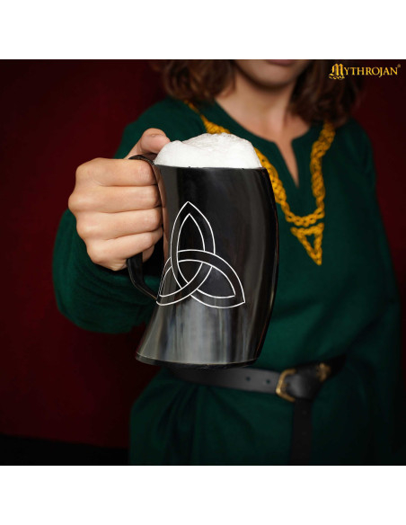 Jarro viking em chifre natural (600 ml).