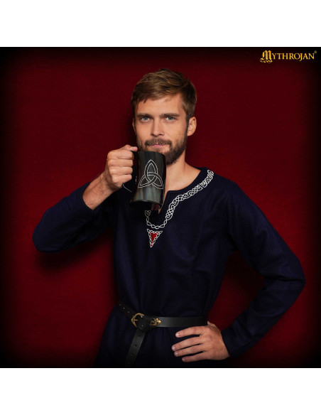 Jarro viking em chifre natural (600 ml).