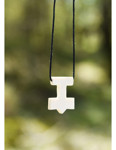 Pingente Martelo de Thor em osso 2