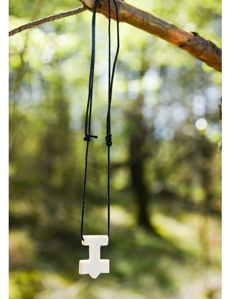 Pingente Martelo de Thor em osso