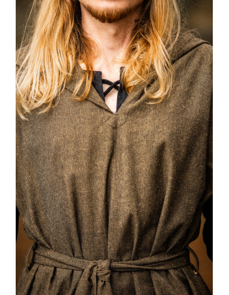 Túnica medieval com capuz modelo...