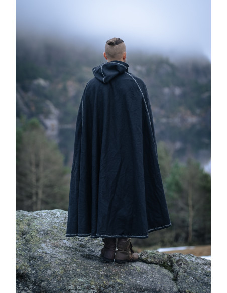 Capa viking em lã com capuz modelo...
