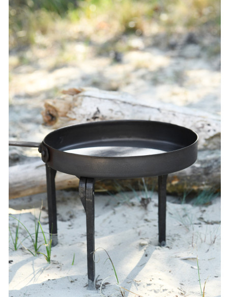 Tripé medieval tipo suporte de...