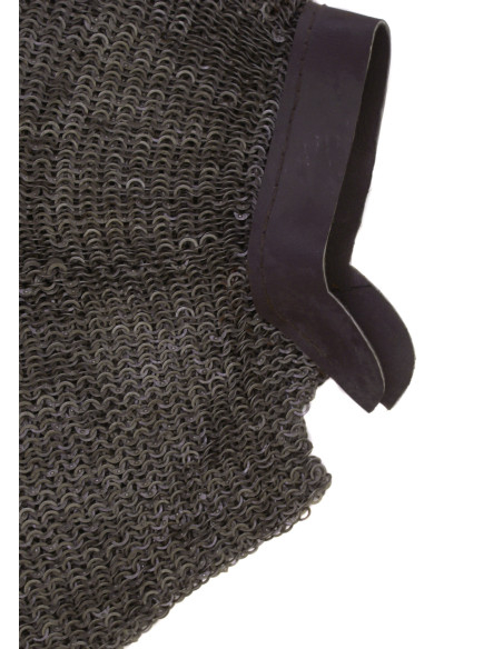 Manto de bispo de anéis planos...