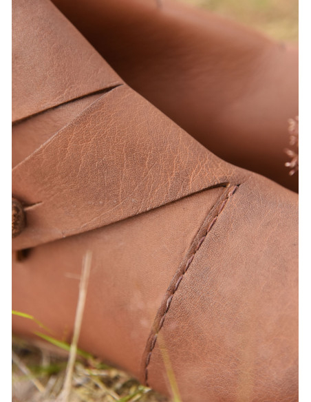 Sapatos vikings medievais primitivos...