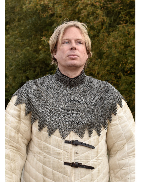 Manto do bispo com tiras de couro e...